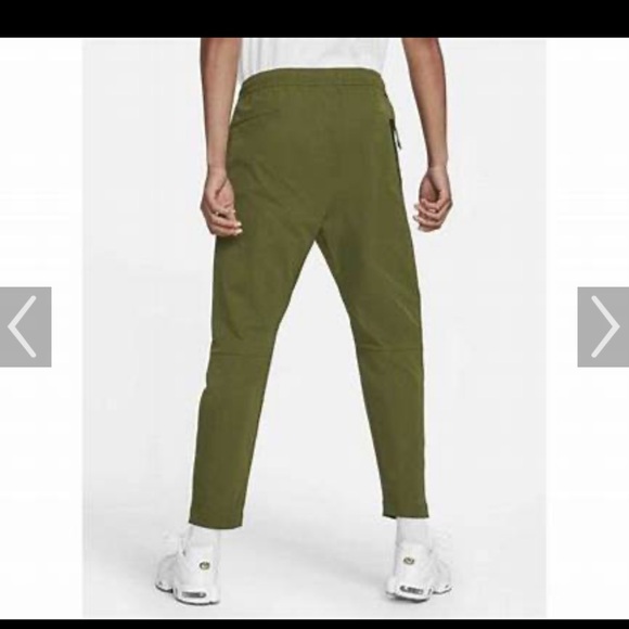 Nike Green Tech Commuter Pant - Picture 2 of 15